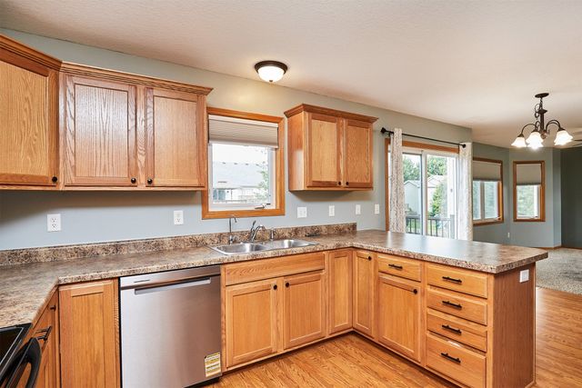 2985 Jaden Lane, Norwalk, IA 50211