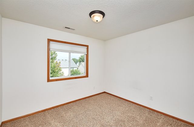 2985 Jaden Lane, Norwalk, IA 50211