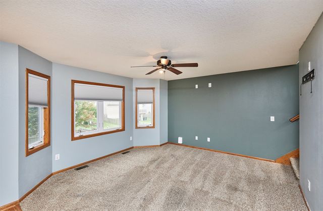 2985 Jaden Lane, Norwalk, IA 50211