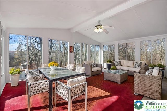 798 Sullivan Trail, Tobyhanna Twp, PA 18355