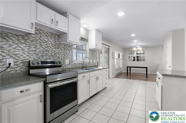 798 Sullivan Trail, Tobyhanna Twp, PA 18355