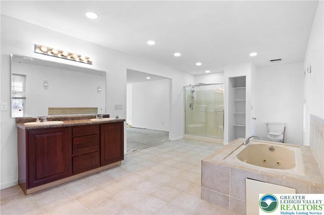 798 Sullivan Trail, Tobyhanna Twp, PA 18355