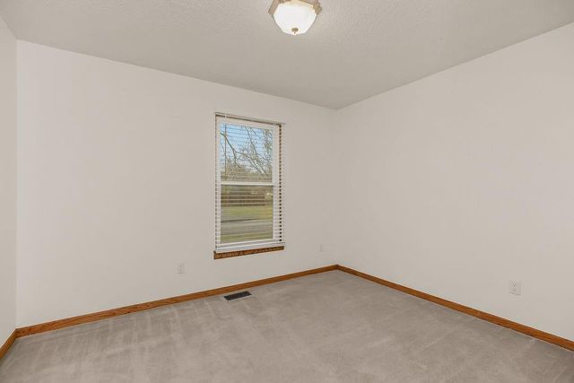 211 SW Cross Creek Drive, Grain Valley, MO 64029