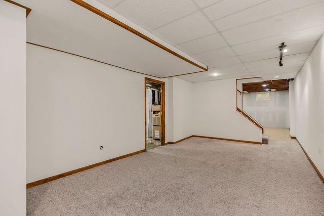 211 SW Cross Creek Drive, Grain Valley, MO 64029