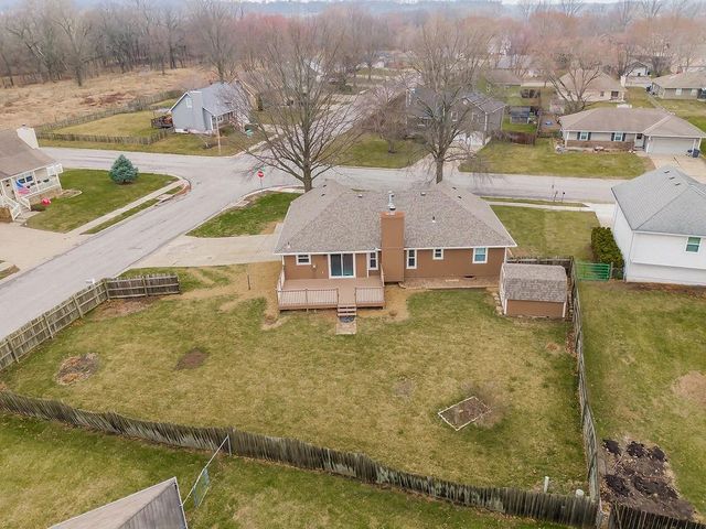 211 SW Cross Creek Drive, Grain Valley, MO 64029