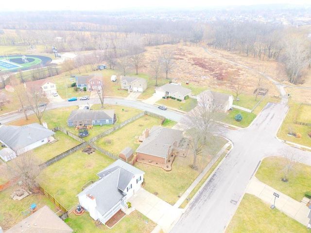 211 SW Cross Creek Drive, Grain Valley, MO 64029