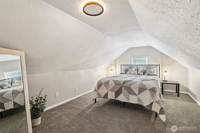 221 3rd Avenue NW, Pacific, WA 98047