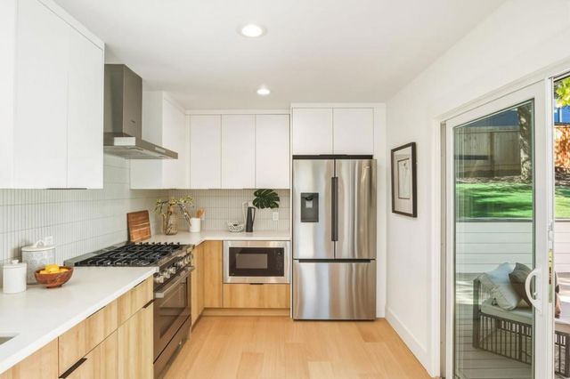 2218 Ewell Road, Belmont, CA 94002