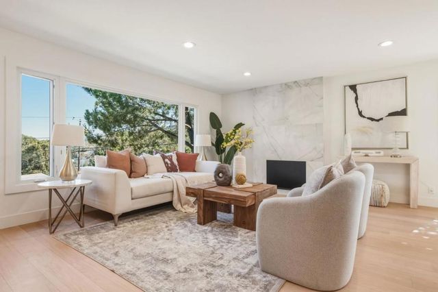 2218 Ewell Road, Belmont, CA 94002