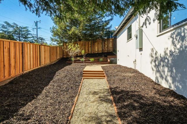 2218 Ewell Road, Belmont, CA 94002