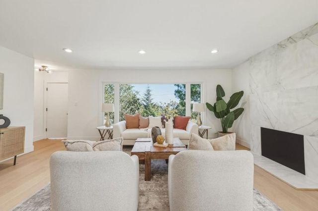 2218 Ewell Road, Belmont, CA 94002