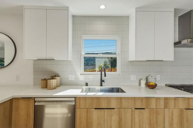 2218 Ewell Road, Belmont, CA 94002