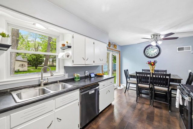 105 W Slifer Street, Portage, WI 53901