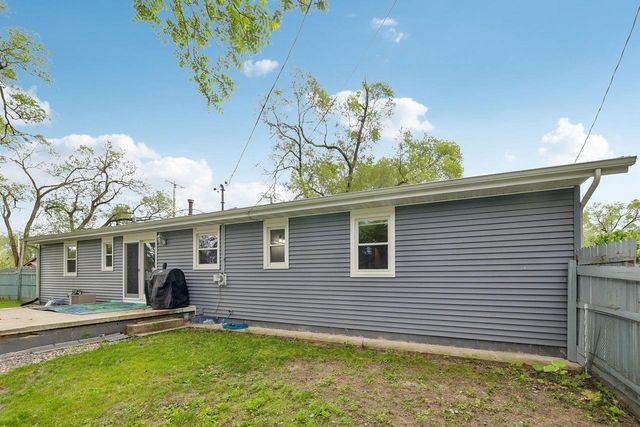 105 W Slifer Street, Portage, WI 53901