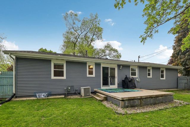 105 W Slifer Street, Portage, WI 53901