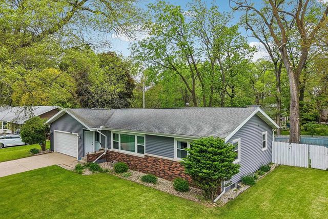 105 W Slifer Street, Portage, WI 53901