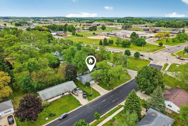 105 W Slifer Street, Portage, WI 53901