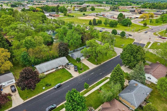 105 W Slifer Street, Portage, WI 53901