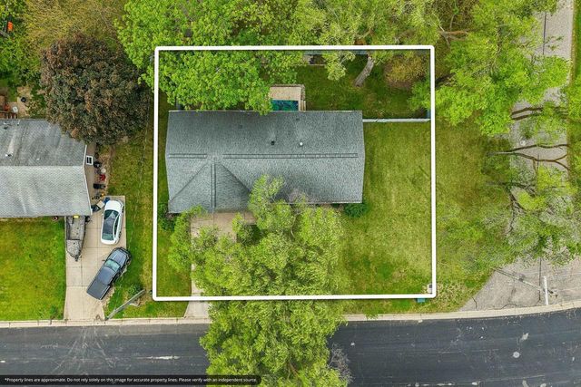 105 W Slifer Street, Portage, WI 53901