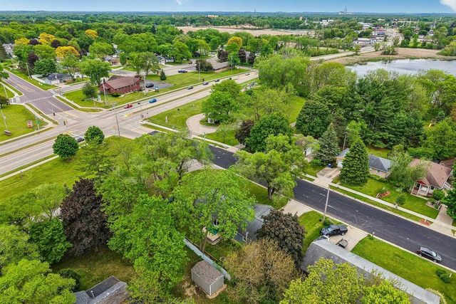105 W Slifer Street, Portage, WI 53901