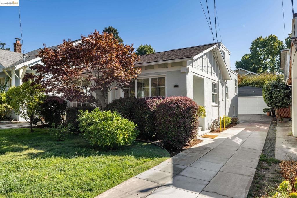 3828 Glen Park Rd, Oakland, CA 94602