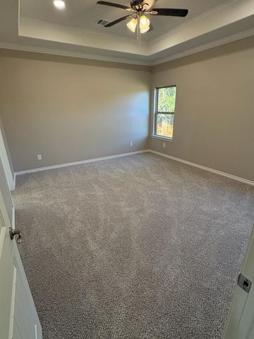 2581 Dove Crossing, Navasota, TX 77868