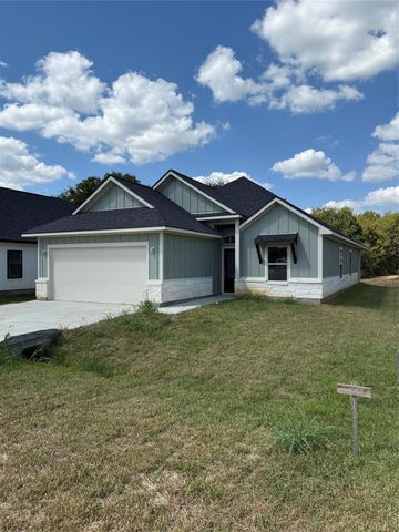 2581 Dove Crossing, Navasota, TX 77868