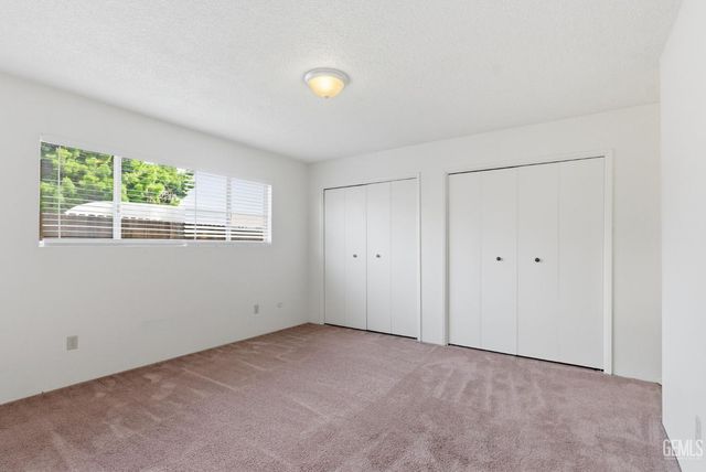 2012 Glendon Court, Bakersfield, CA 93309