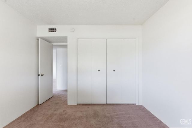 2012 Glendon Court, Bakersfield, CA 93309