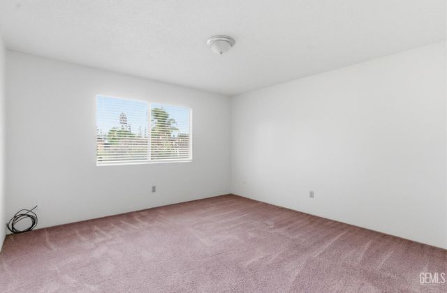 2012 Glendon Court, Bakersfield, CA 93309