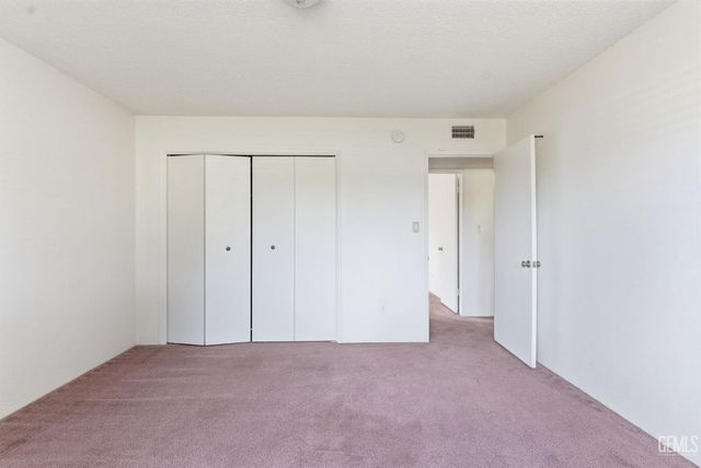 2012 Glendon Court, Bakersfield, CA 93309