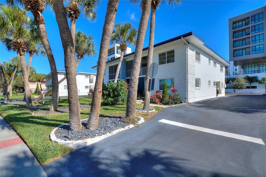 4300 37TH STREET S 4, St Petersburg, FL 33711