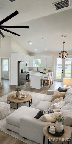 810 Windy Avenue, Inverness, FL 34452