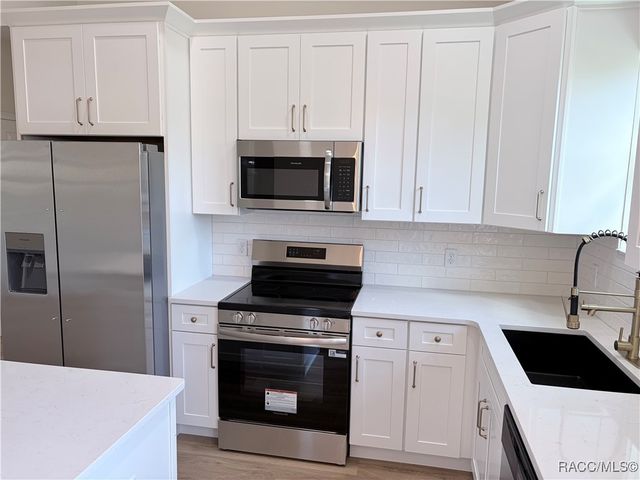 810 Windy Avenue, Inverness, FL 34452