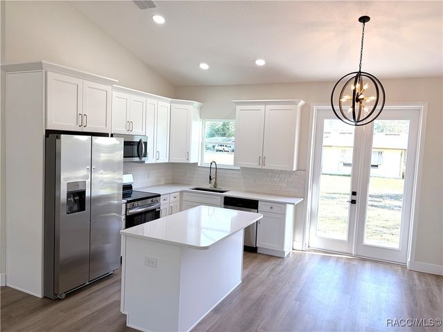 810 Windy Avenue, Inverness, FL 34452