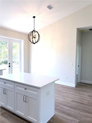 810 Windy Avenue, Inverness, FL 34452