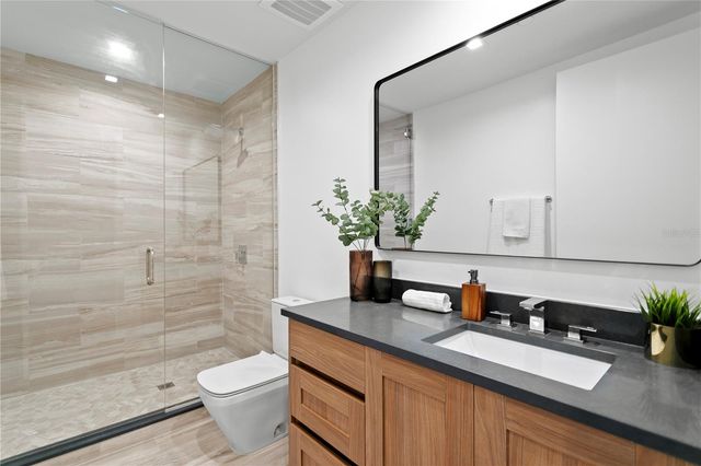 5120 MARINA WAY 11005, Tampa, FL 33611