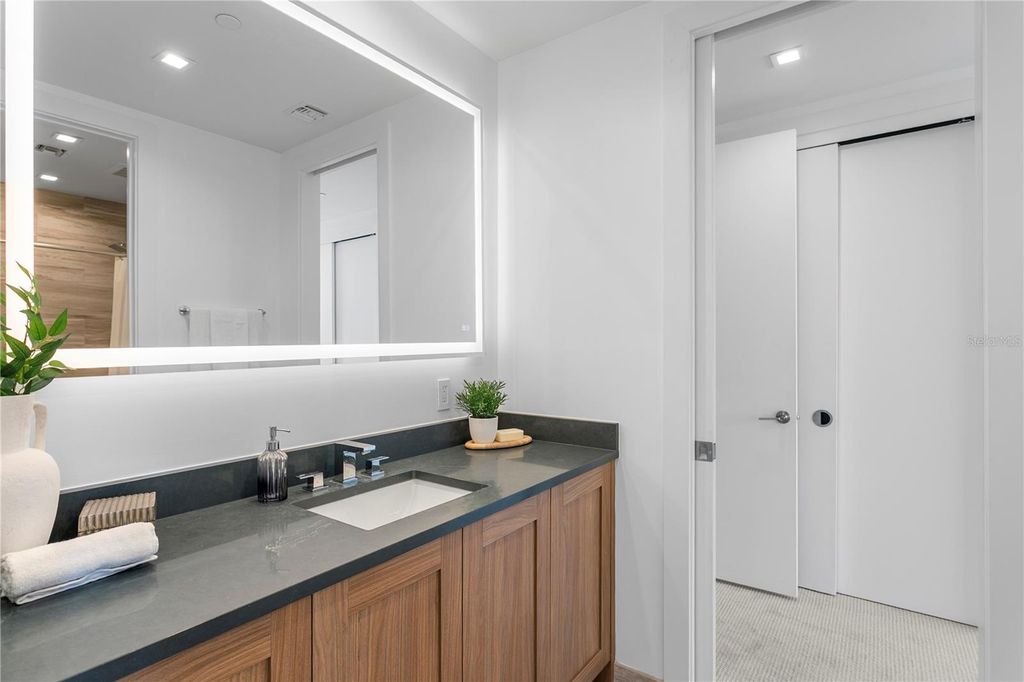 Image 32 of property listing at 5120 MARINA WAY 11005, Tampa, FL 33611