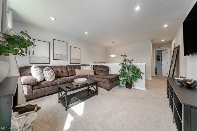 8403 Bedaos Drive, Willoughby, OH 44094