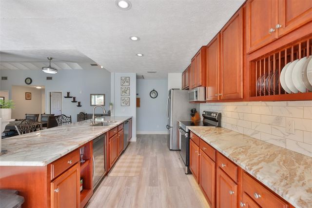 20600 GARDENIA DRIVE, Land O Lakes, FL 34638