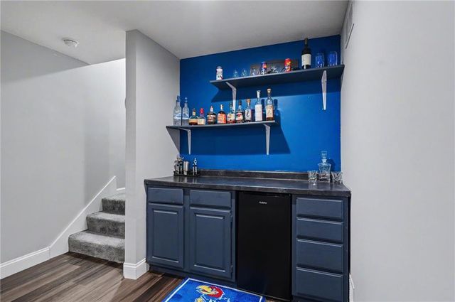 404 Jane Court, Lawrence, KS 66049