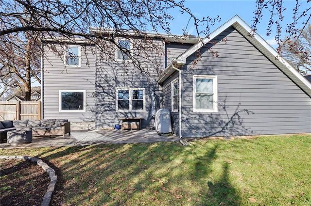 404 Jane Court, Lawrence, KS 66049