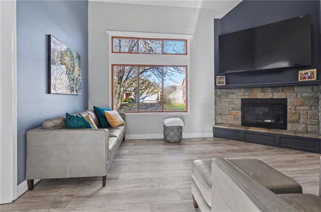 404 Jane Court, Lawrence, KS 66049