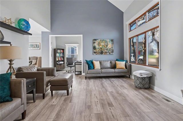 404 Jane Court, Lawrence, KS 66049