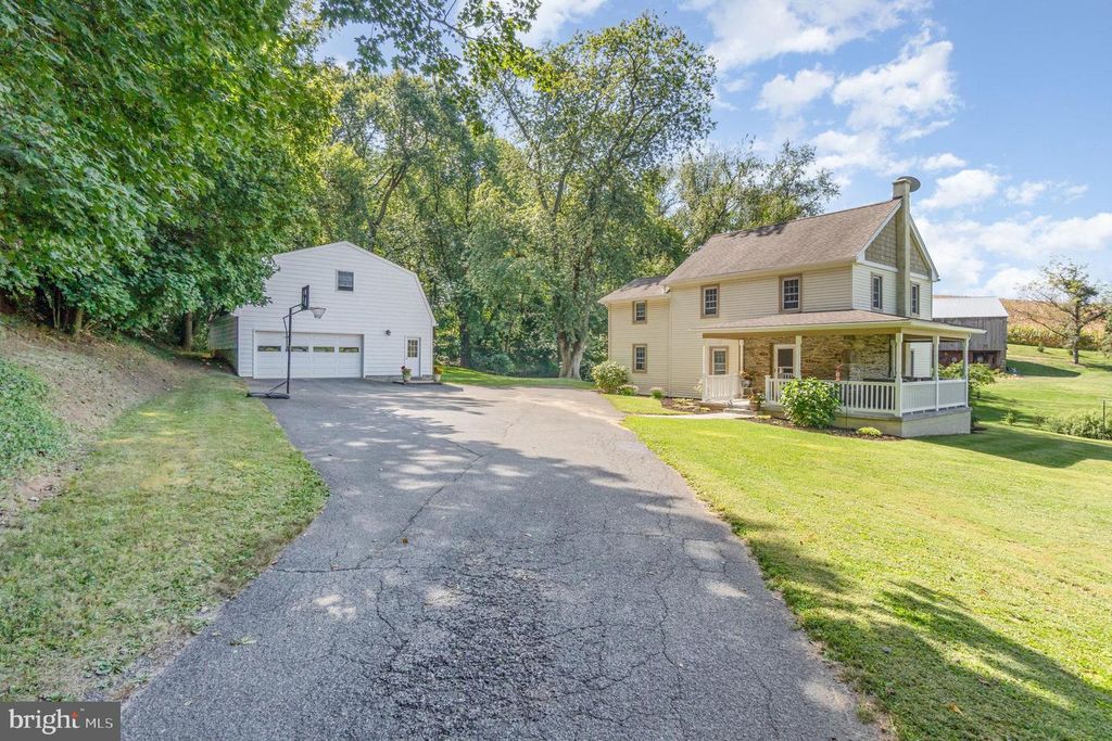 658 MARTIC HEIGHTS DR, Pequea, PA 17565
