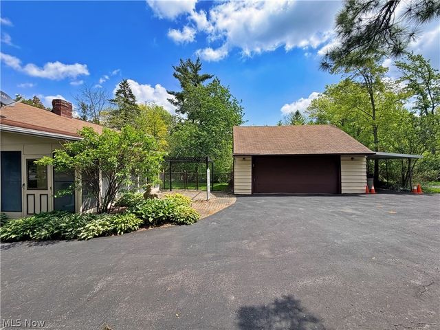 2814 E Royalton Road, Brecksville, OH 44141