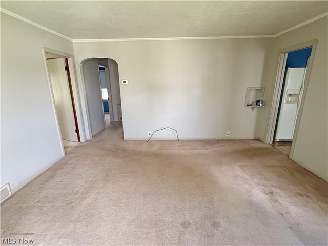 2814 E Royalton Road, Brecksville, OH 44141