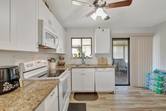 555 SW Sara Boulevard, Port St Lucie, FL 34953