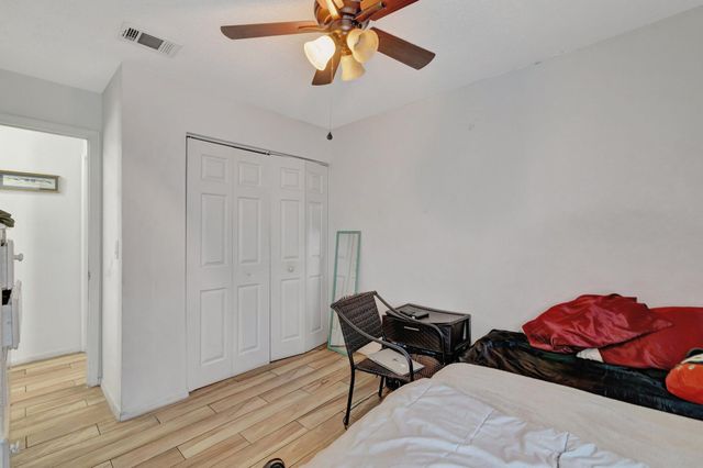 555 SW Sara Boulevard, Port St Lucie, FL 34953