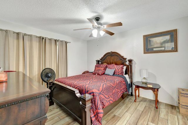555 SW Sara Boulevard, Port St Lucie, FL 34953